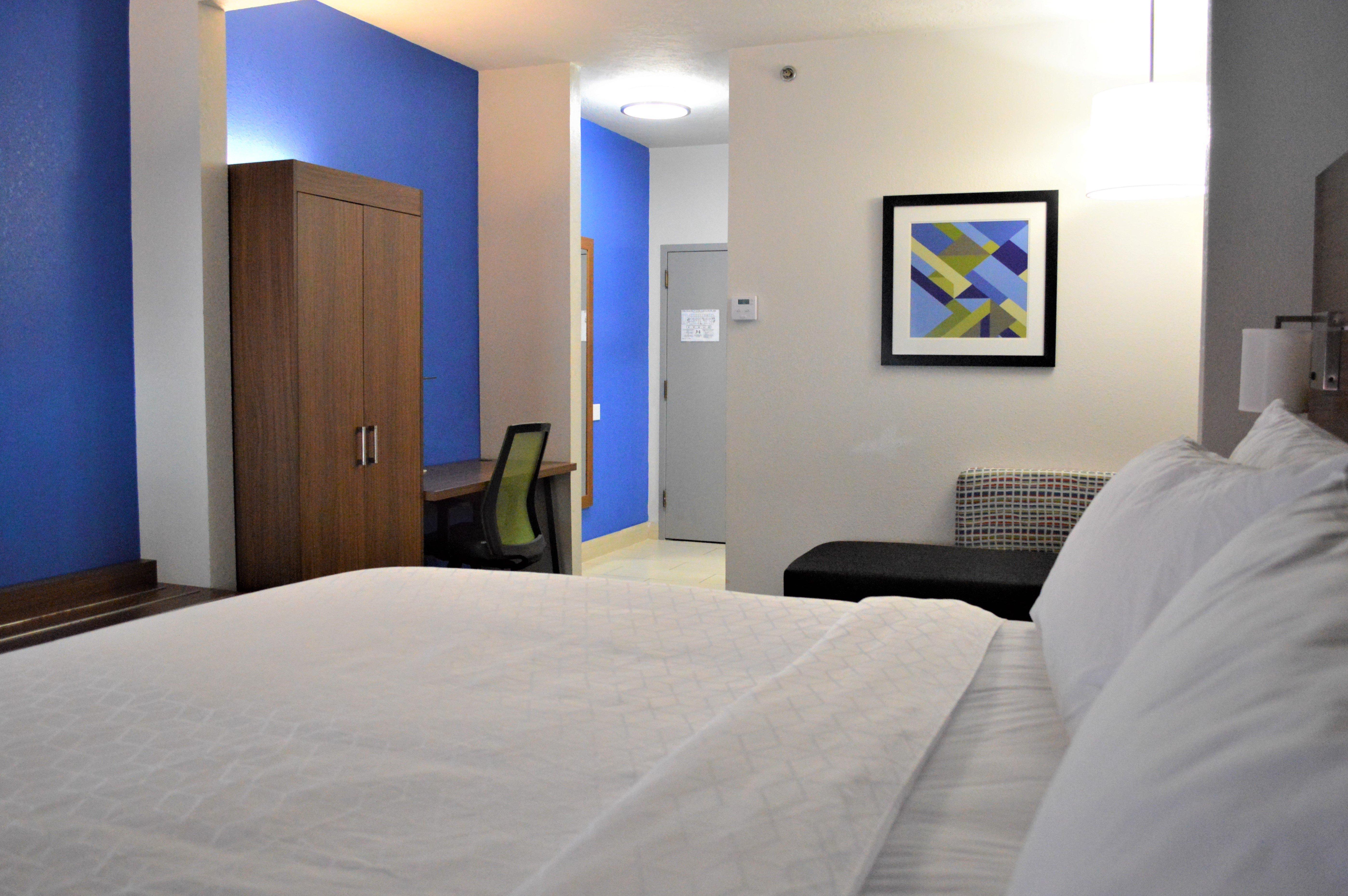 Holiday Inn Express & Suites Batesville By Ihg Exterior foto