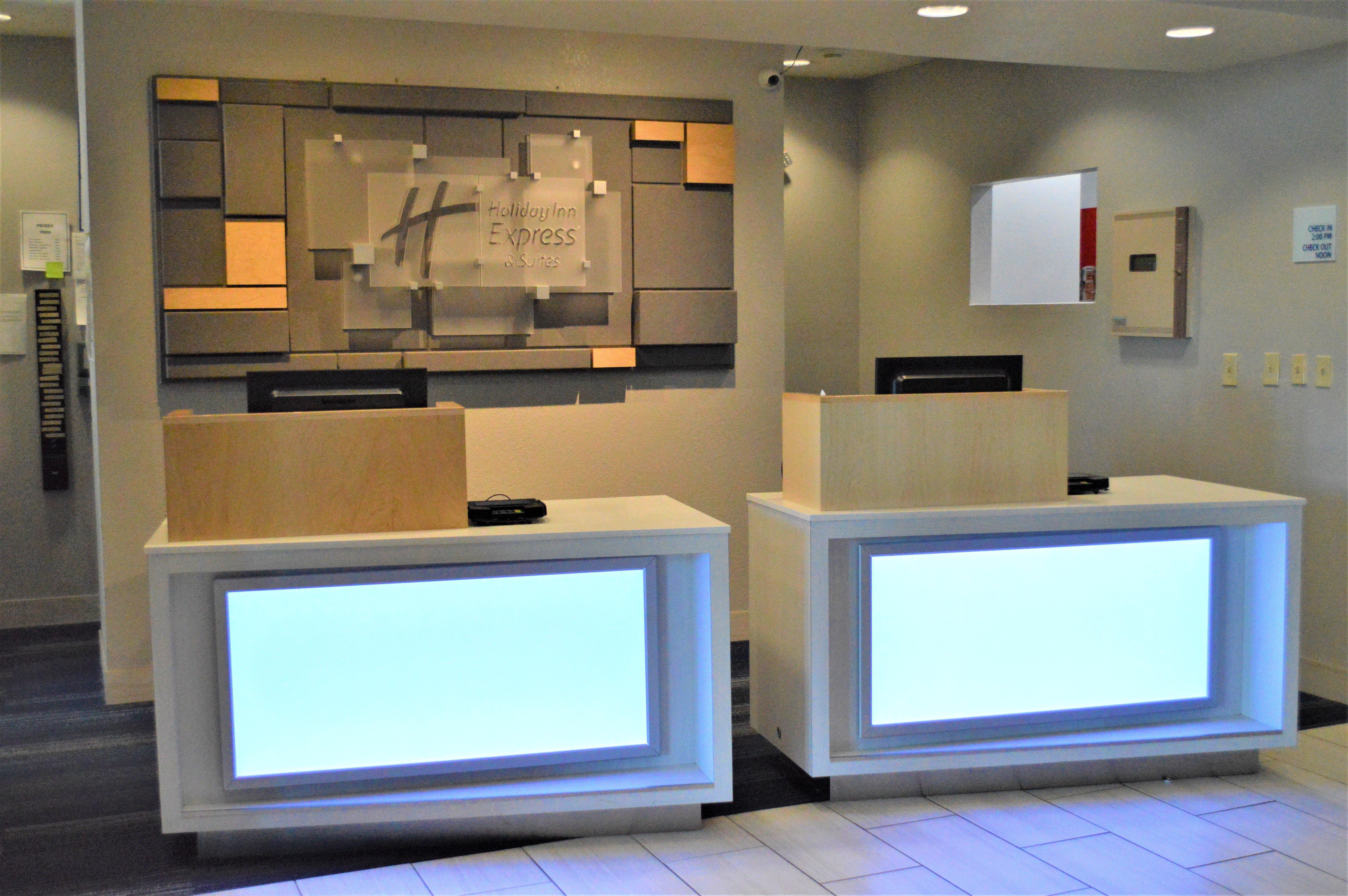 Holiday Inn Express & Suites Batesville By Ihg Exterior foto